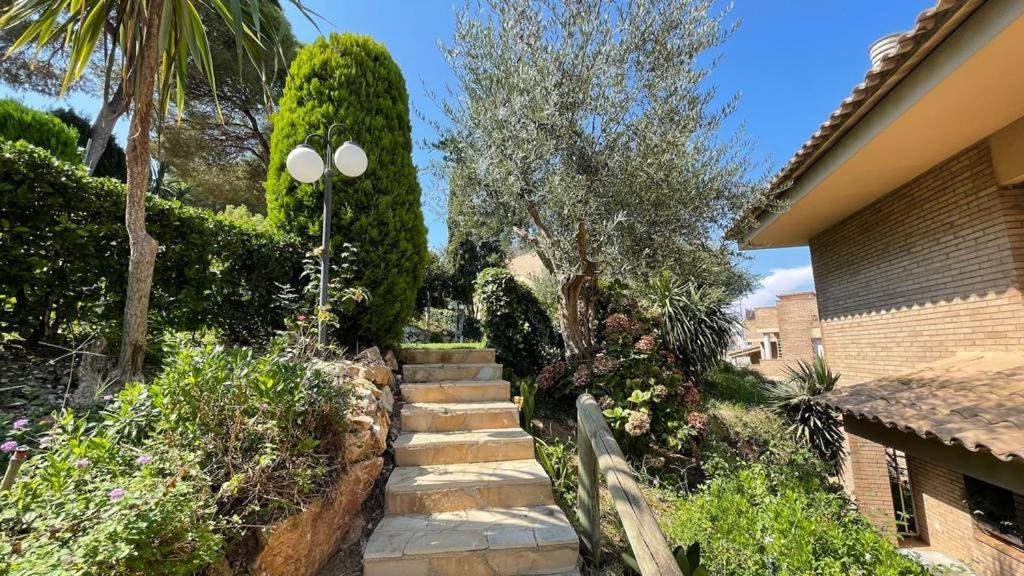 Residencial Bella Donna Lux House, Jacuzzi Y Piscina Privada Villa Lloret de Mar Bagian luar foto