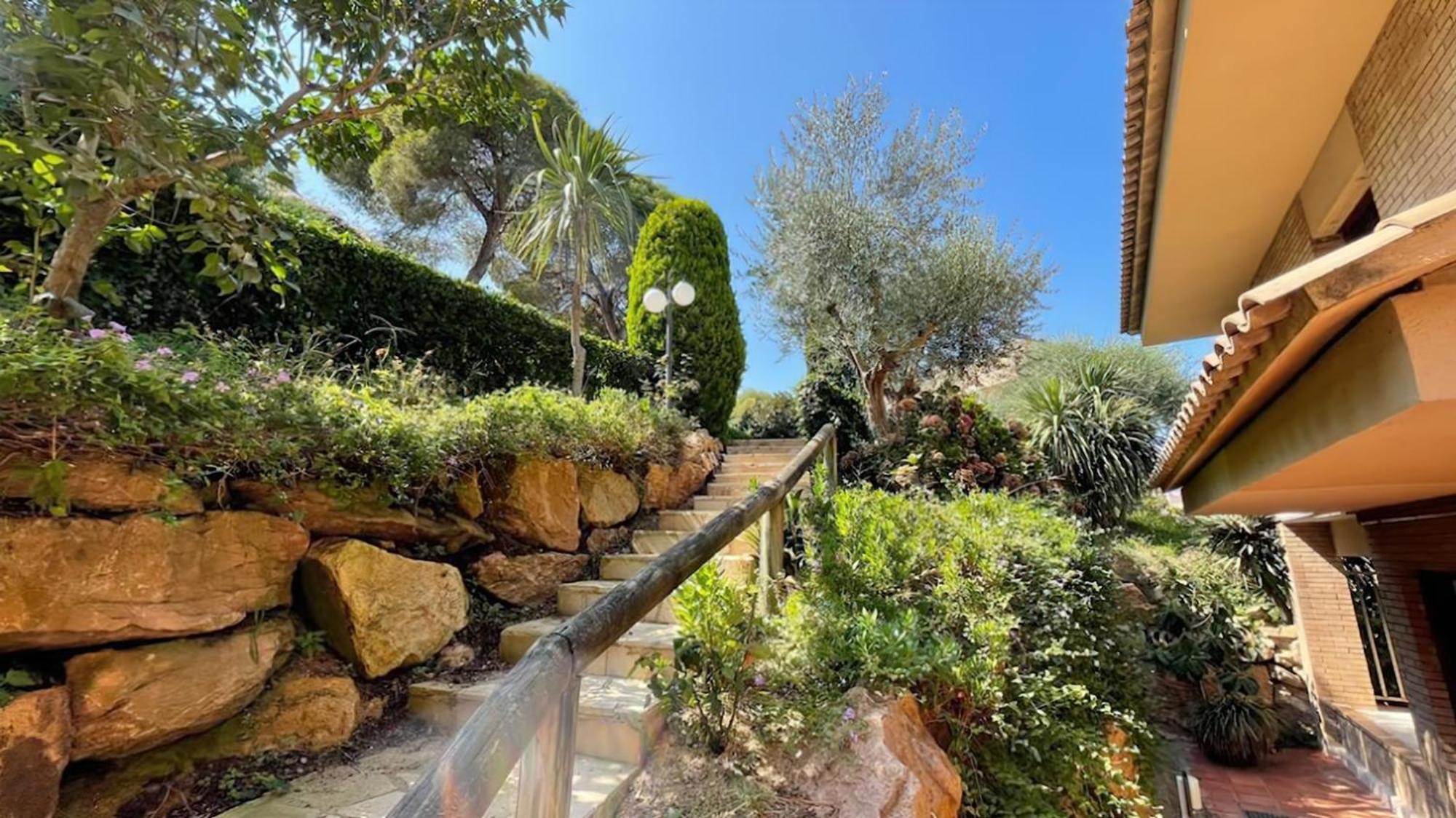 Residencial Bella Donna Lux House, Jacuzzi Y Piscina Privada Villa Lloret de Mar Bagian luar foto